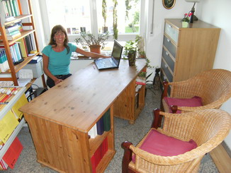 Foto von Dagmar Zistler in der Praxis